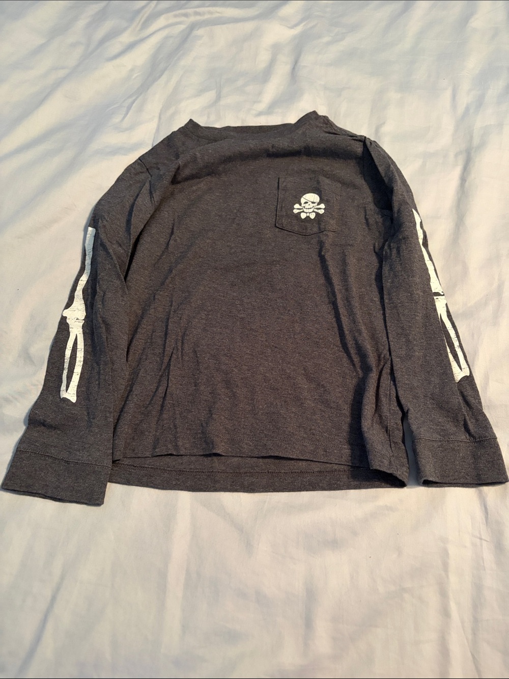 Vineyard Vines Kids Long Sleeve Skull Pocket Tee - Glow in Dark, 6